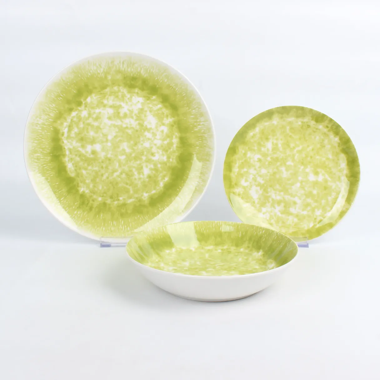 Pad print dinnerware blue green yellow Pad print dinnerware blue green yellow