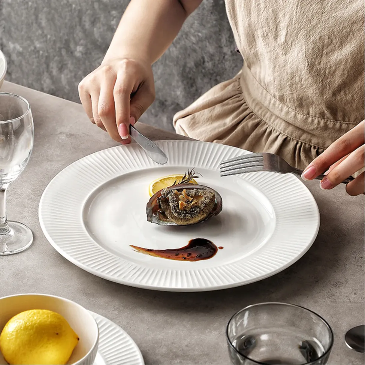 ​Linear Arte White Porcelain Dinner set