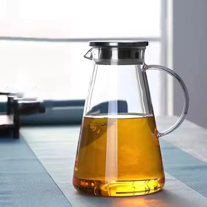 Borosilicate Hand Blown Clear Resistant Glass Water Pitcher