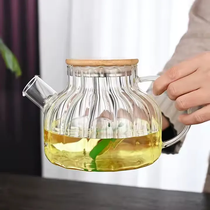 Vertical Striped High Borosilicate Glass Water Pitcher With Bamboo/Stainless Steel Lid