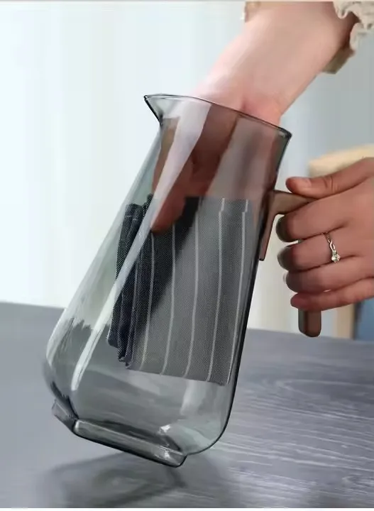 Newly Designed High Borosilicate Glass  Pitcher with Walnut Wood Handle&#038;Lid